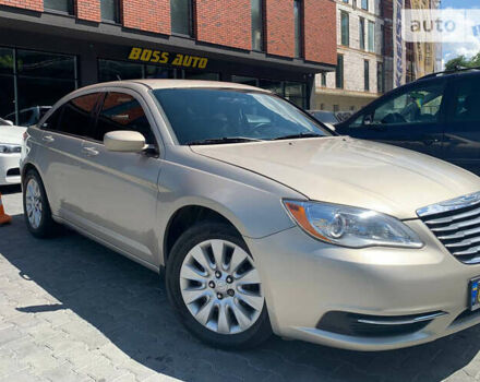 Серый Крайслер 200, объемом двигателя 2.36 л и пробегом 114 тыс. км за 10900 $, фото 1 на Automoto.ua