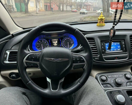 Сірий Крайслер 200, об'ємом двигуна 2.4 л та пробігом 250 тис. км за 8500 $, фото 1 на Automoto.ua