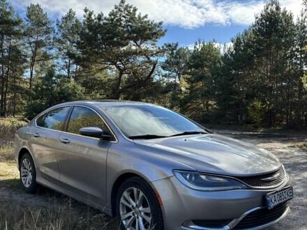 Серый Крайслер 200, объемом двигателя 2.36 л и пробегом 202 тыс. км за 8700 $, фото 1 на Automoto.ua