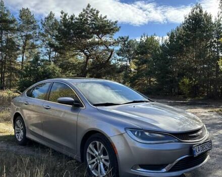 Серый Крайслер 200, объемом двигателя 2.36 л и пробегом 202 тыс. км за 8700 $, фото 1 на Automoto.ua