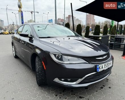 Сірий Крайслер 200, об'ємом двигуна 2.36 л та пробігом 173 тис. км за 8600 $, фото 1 на Automoto.ua