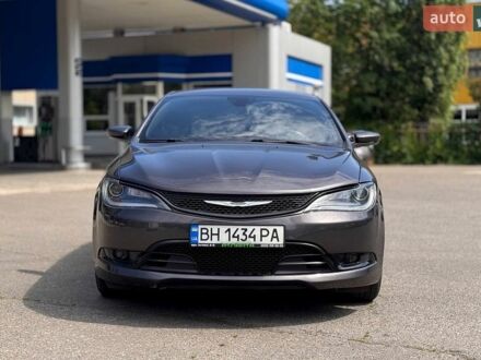 Сірий Крайслер 200, об'ємом двигуна 2.36 л та пробігом 172 тис. км за 9000 $, фото 1 на Automoto.ua