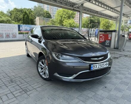 Сірий Крайслер 200, об'ємом двигуна 2.4 л та пробігом 160 тис. км за 9200 $, фото 1 на Automoto.ua