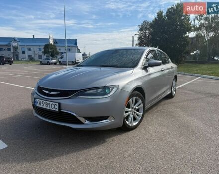 Серый Крайслер 200, объемом двигателя 2.36 л и пробегом 192 тыс. км за 7350 $, фото 1 на Automoto.ua