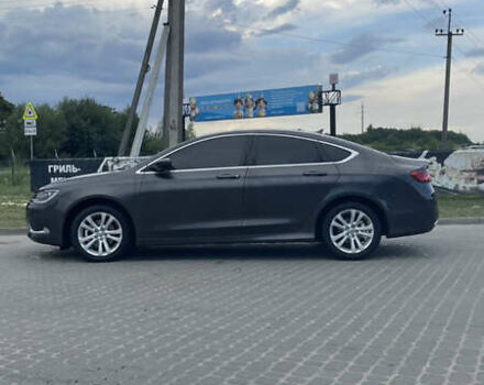 Сірий Крайслер 200, об'ємом двигуна 2.36 л та пробігом 250 тис. км за 10000 $, фото 1 на Automoto.ua