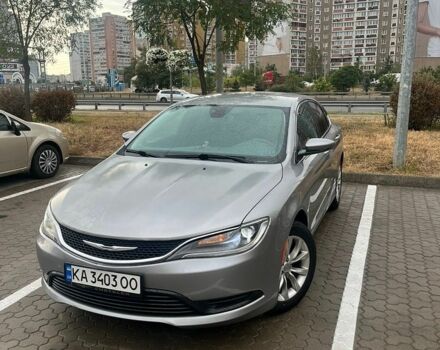 Сірий Крайслер 200, об'ємом двигуна 2.36 л та пробігом 176 тис. км за 10000 $, фото 1 на Automoto.ua