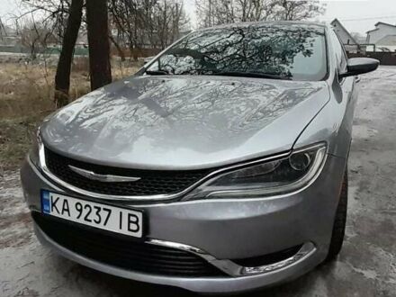 Крайслер 200 2015 у Києві на Automoto.ua Сірий Крайслер 200, об'ємом двигуна 2.4 л та пробігом 67 тис. км за 13300 $, фото 1 на Automoto.ua
