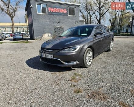 Серый Крайслер 200, объемом двигателя 2.36 л и пробегом 258 тыс. км за 9200 $, фото 1 на Automoto.ua