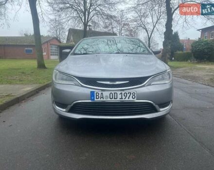 Сірий Крайслер 200, об'ємом двигуна 0 л та пробігом 270 тис. км за 8000 $, фото 1 на Automoto.ua