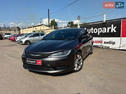 Крайслер 200 2015 в Запорожье на Automoto.ua Серый Крайслер 200, объемом двигателя 2.4 л и пробегом 110 тыс. км за 10290 $, фото 1 на Automoto.ua