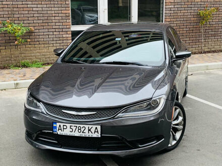 Крайслер 200 2015 у Києві на Automoto.ua Сірий Крайслер 200, об'ємом двигуна 2.36 л та пробігом 111 тис. км за 10500 $, фото 1 на Automoto.ua