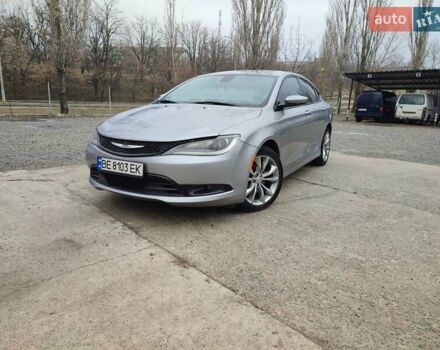 Сірий Крайслер 200, об'ємом двигуна 2.36 л та пробігом 292 тис. км за 8800 $, фото 1 на Automoto.ua