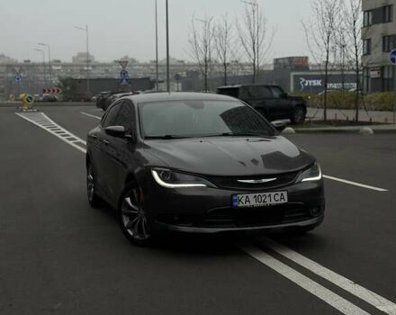 Сірий Крайслер 200, об'ємом двигуна 2.36 л та пробігом 170 тис. км за 10900 $, фото 1 на Automoto.ua