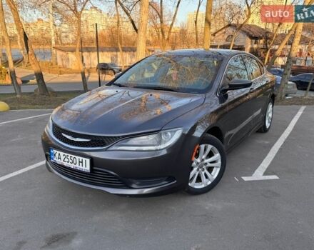 Сірий Крайслер 200, об'ємом двигуна 2.36 л та пробігом 273 тис. км за 8700 $, фото 1 на Automoto.ua