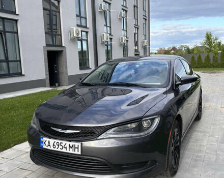 Сірий Крайслер 200, об'ємом двигуна 2.36 л та пробігом 150 тис. км за 9200 $, фото 1 на Automoto.ua
