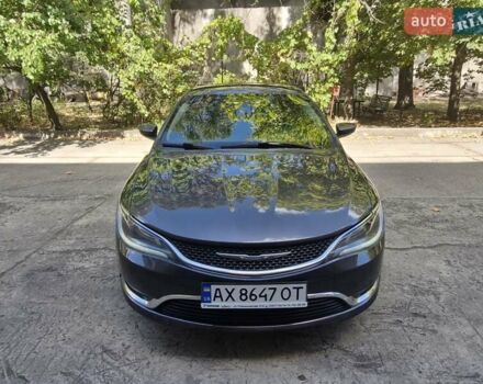 Сірий Крайслер 200, об'ємом двигуна 2.36 л та пробігом 170 тис. км за 11200 $, фото 1 на Automoto.ua