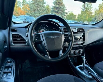 Синий Крайслер 200, объемом двигателя 0 л и пробегом 154 тыс. км за 7200 $, фото 9 на Automoto.ua