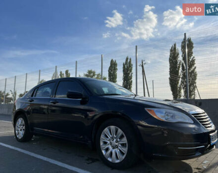 Синий Крайслер 200, объемом двигателя 2.4 л и пробегом 133 тыс. км за 8800 $, фото 2 на Automoto.ua