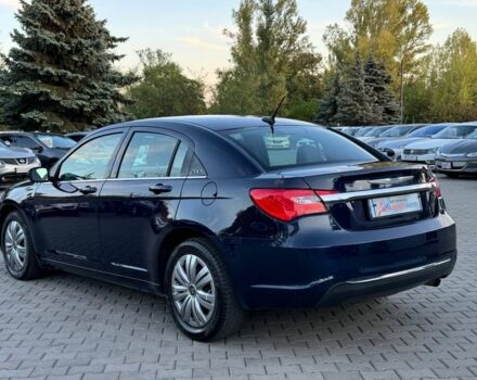 Синий Крайслер 200, объемом двигателя 0 л и пробегом 154 тыс. км за 7200 $, фото 4 на Automoto.ua