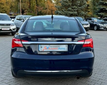 Синий Крайслер 200, объемом двигателя 0 л и пробегом 154 тыс. км за 7200 $, фото 5 на Automoto.ua