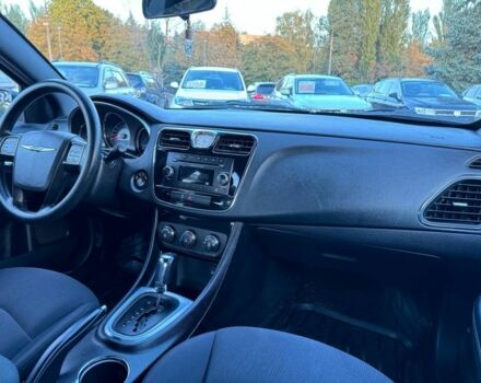 Синий Крайслер 200, объемом двигателя 0 л и пробегом 154 тыс. км за 7200 $, фото 10 на Automoto.ua