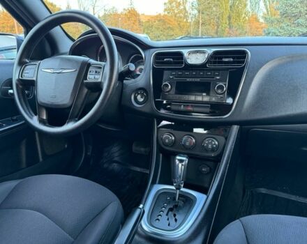 Синий Крайслер 200, объемом двигателя 0 л и пробегом 154 тыс. км за 7200 $, фото 11 на Automoto.ua