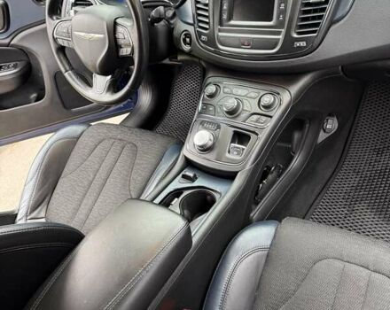 Крайслер 200 2014 у Дніпро (Дніпропетровську) на Automoto.ua Синій Крайслер 200, об'ємом двигуна 2.36 л та пробігом 175 тис. км за 9999 $, фото 14 на Automoto.ua