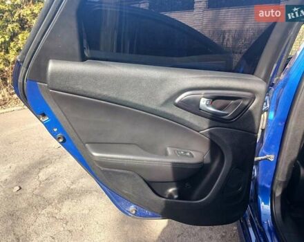 Синій Крайслер 200, об'ємом двигуна 3.6 л та пробігом 236 тис. км за 10290 $, фото 17 на Automoto.ua