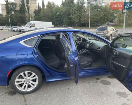 Синий Крайслер 200, объемом двигателя 2.36 л и пробегом 172 тыс. км за 10500 $, фото 12 на Automoto.ua