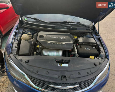 Синий Крайслер 200, объемом двигателя 2.4 л и пробегом 170 тыс. км за 5500 $, фото 18 на Automoto.ua