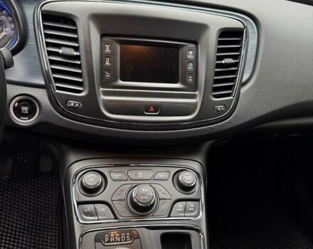 Крайслер 200 2014 у Дніпро (Дніпропетровську) на Automoto.ua Синій Крайслер 200, об'ємом двигуна 2.36 л та пробігом 175 тис. км за 9999 $, фото 15 на Automoto.ua