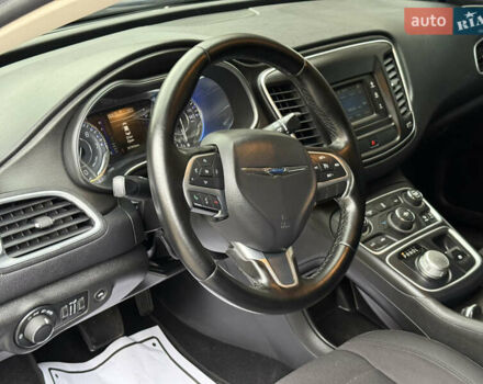 Синий Крайслер 200, объемом двигателя 2.36 л и пробегом 217 тыс. км за 8499 $, фото 38 на Automoto.ua