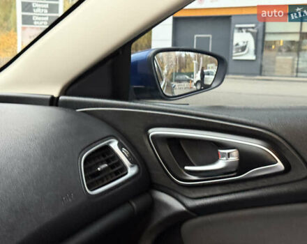 Синий Крайслер 200, объемом двигателя 2.36 л и пробегом 217 тыс. км за 8499 $, фото 49 на Automoto.ua