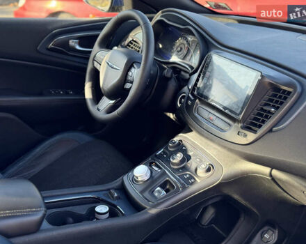 Синий Крайслер 200, объемом двигателя 2.4 л и пробегом 145 тыс. км за 10250 $, фото 15 на Automoto.ua