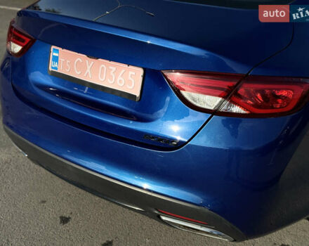 Синий Крайслер 200, объемом двигателя 2.4 л и пробегом 145 тыс. км за 10250 $, фото 4 на Automoto.ua