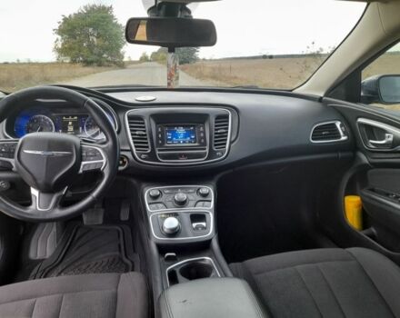 Синий Крайслер 200, объемом двигателя 2.4 л и пробегом 265 тыс. км за 7900 $, фото 2 на Automoto.ua