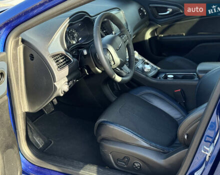 Синий Крайслер 200, объемом двигателя 2.4 л и пробегом 145 тыс. км за 10250 $, фото 8 на Automoto.ua