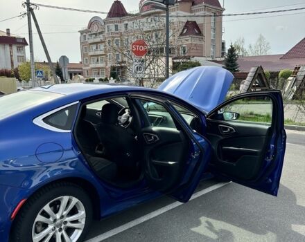 Синий Крайслер 200, объемом двигателя 0.24 л и пробегом 240 тыс. км за 9400 $, фото 12 на Automoto.ua