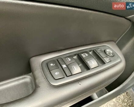 Синий Крайслер 200, объемом двигателя 2.36 л и пробегом 145 тыс. км за 10900 $, фото 33 на Automoto.ua