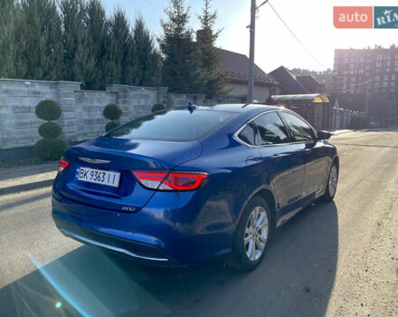Синий Крайслер 200, объемом двигателя 2.36 л и пробегом 165 тыс. км за 10300 $, фото 4 на Automoto.ua