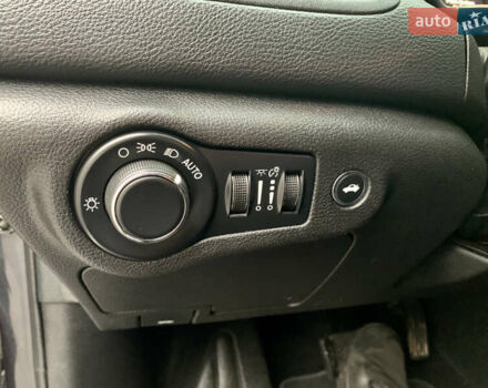 Синий Крайслер 200, объемом двигателя 2.36 л и пробегом 145 тыс. км за 10900 $, фото 24 на Automoto.ua