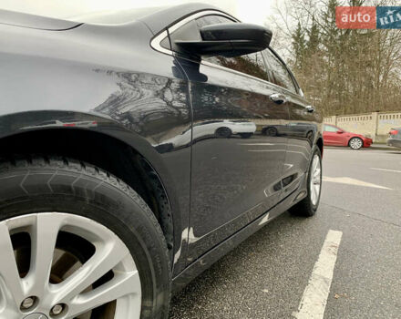 Синий Крайслер 200, объемом двигателя 2.36 л и пробегом 145 тыс. км за 10900 $, фото 1 на Automoto.ua