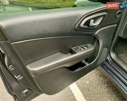 Синий Крайслер 200, объемом двигателя 2.36 л и пробегом 145 тыс. км за 10900 $, фото 34 на Automoto.ua