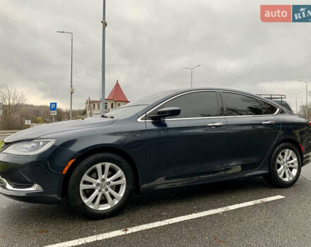 Синий Крайслер 200, объемом двигателя 2.36 л и пробегом 145 тыс. км за 10900 $, фото 3 на Automoto.ua