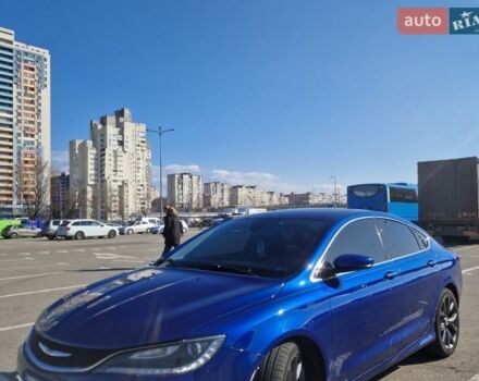 Синий Крайслер 200, объемом двигателя 3.61 л и пробегом 199 тыс. км за 9999 $, фото 1 на Automoto.ua