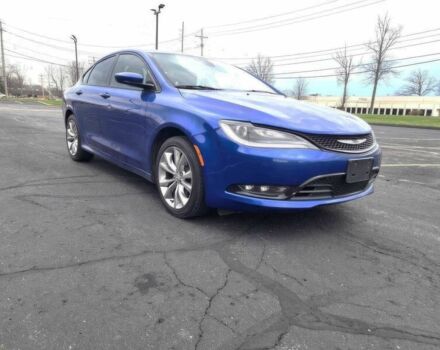 Синий Крайслер 200, объемом двигателя 3.6 л и пробегом 72 тыс. км за 4400 $, фото 1 на Automoto.ua