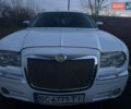 Білий Крайслер 300C, об'ємом двигуна 2.74 л та пробігом 200 тис. км за 9000 $, фото 1 на Automoto.ua