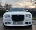 Белый Крайслер 300C, объемом двигателя 2.7 л и пробегом 2 тыс. км за 7520 $, фото 1 на Automoto.ua