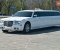 Белый Крайслер 300C, объемом двигателя 5.7 л и пробегом 175 тыс. км за 11900 $, фото 4 на Automoto.ua