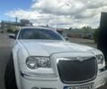 Білий Крайслер 300C, об'ємом двигуна 2.7 л та пробігом 314 тис. км за 7013 $, фото 1 на Automoto.ua